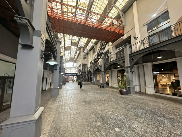 To Let Commercial Property for Rent in Woodstock Western Cape